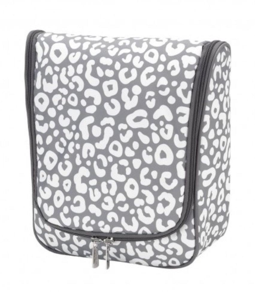 Smokey Leopard Hanging Travel Case